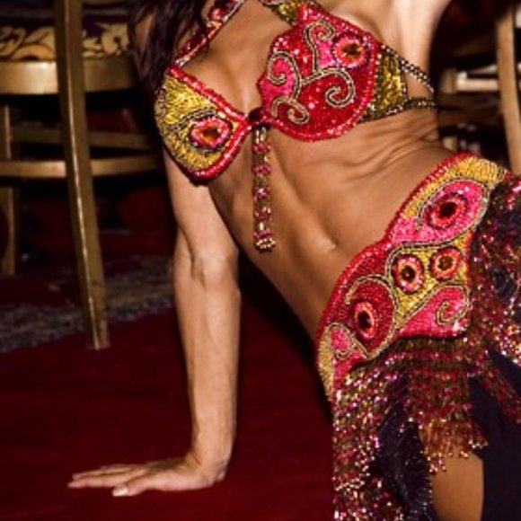 Exclusive Professional Custom-Made Bra and Belt Set for Belly Dance - Picture 6 of 9